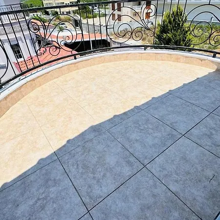 Super 4 Bedroom With Pool *