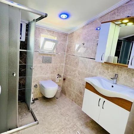 וילה Super 4 Bedroom With Pool באלאק