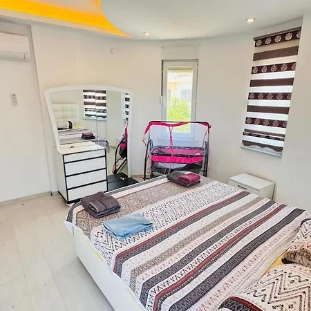 וילה Super 4 Bedroom With Pool