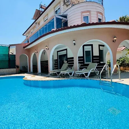 וילה Super 4 Bedroom With Pool